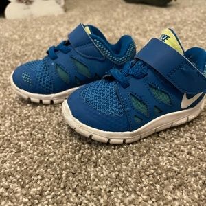 Toddler Nike shoes